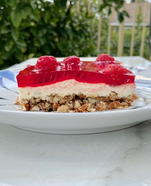 Irresistible Raspberry Pretzel Layered Dessert